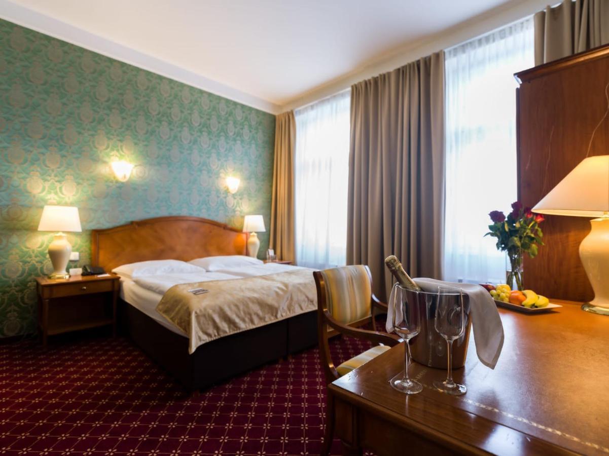 Hotel St George - Czech Leading Hotels Prag Dış mekan fotoğraf